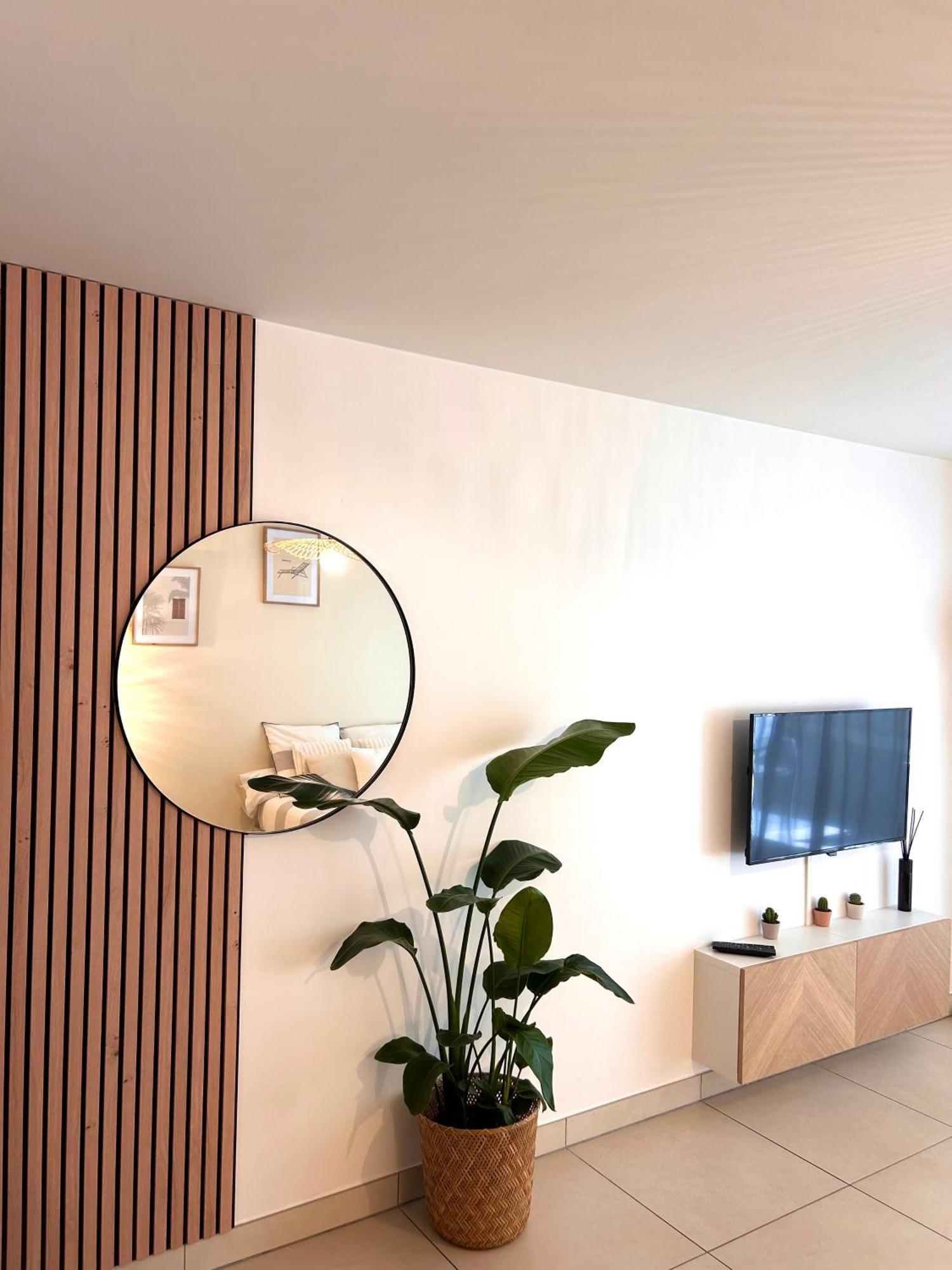 Studio Neuf - Portes De Monaco - Confort - Wifi - Clim Экстерьер фото